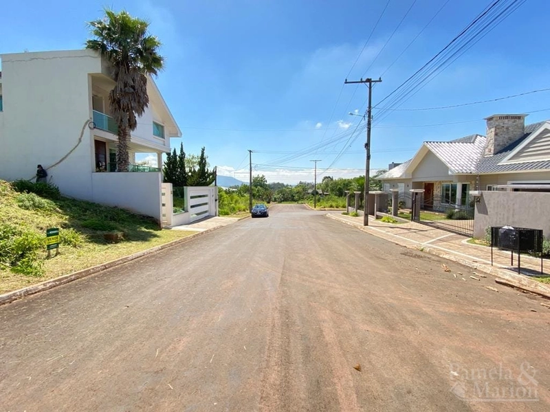 TERRENO: 2ª foto da galeria de imagens do imóvel