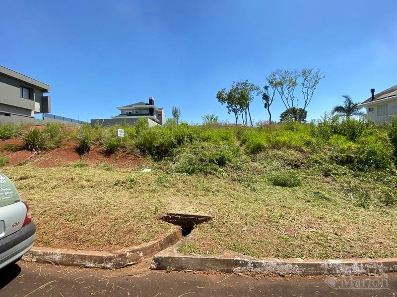 TERRENO: 1ª foto da galeria de imagens do imóvel