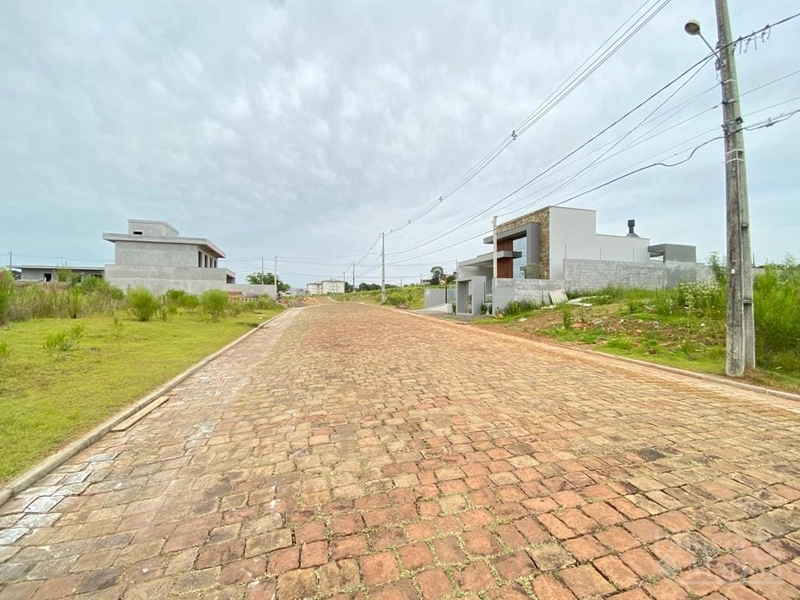 TERRENO: 3ª foto da galeria de imagens do imóvel