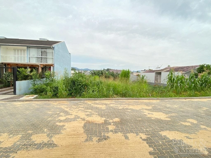 TERRENO: 1ª foto da galeria de imagens do imóvel