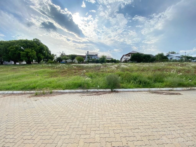 Terreno: 1ª foto da galeria de imagens do imóvel