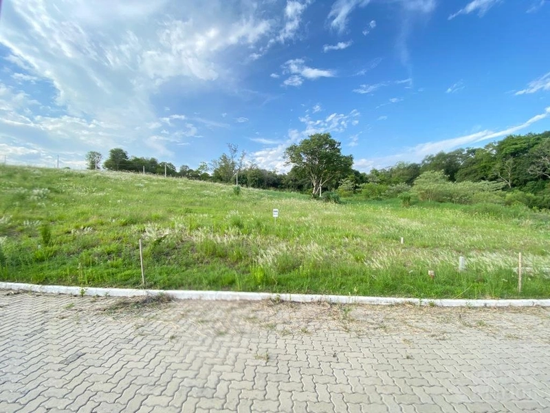 TERRENO: 1ª foto da galeria de imagens do imóvel