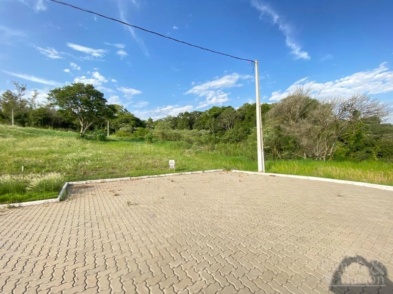 TERRENO: 1ª foto da galeria de imagens do imóvel