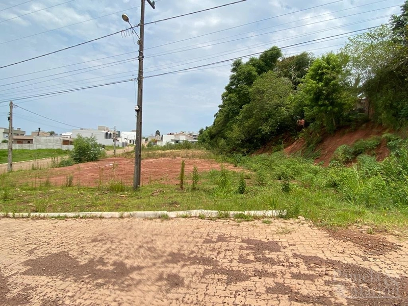TERRENO: 1ª foto da galeria de imagens do imóvel