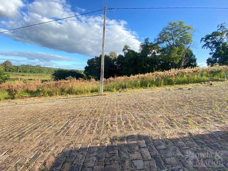 TERRENO: 1ª foto da galeria de imagens do imóvel