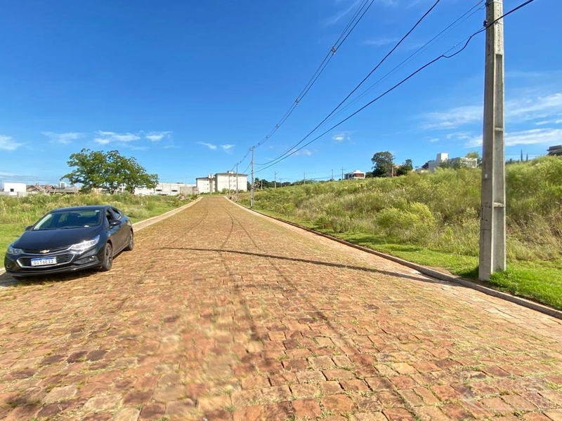 TERRENO: 2ª foto da galeria de imagens do imóvel