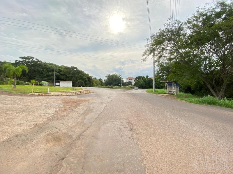 TERRENO COMERCIAL: 3ª foto da galeria de imagens do imóvel