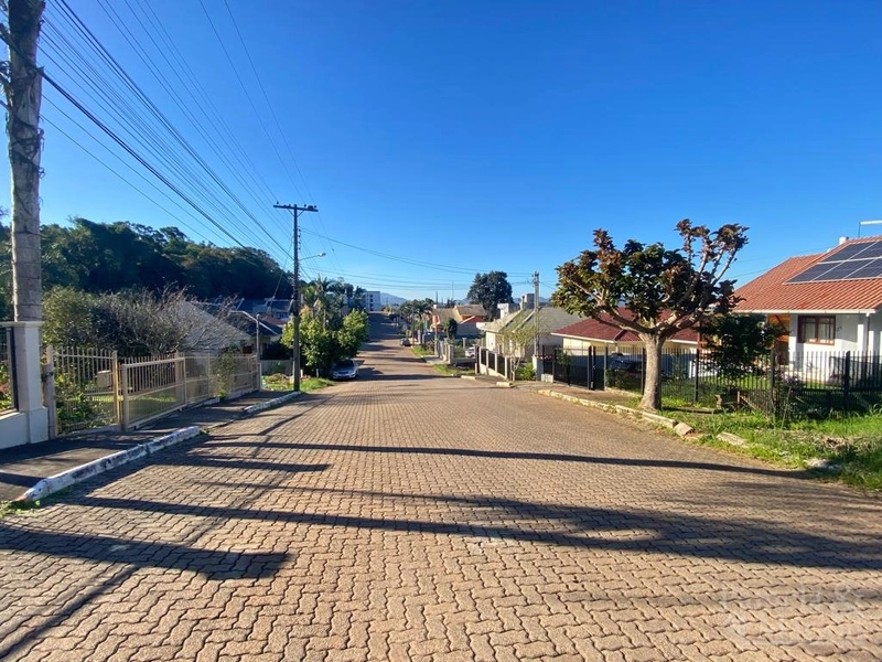 TERRENO: 3ª foto da galeria de imagens do imóvel