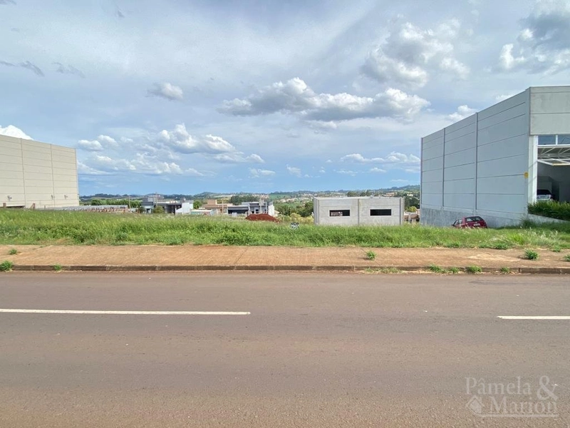 TERRENO COMERCIAL: 1ª foto da galeria de imagens do imóvel