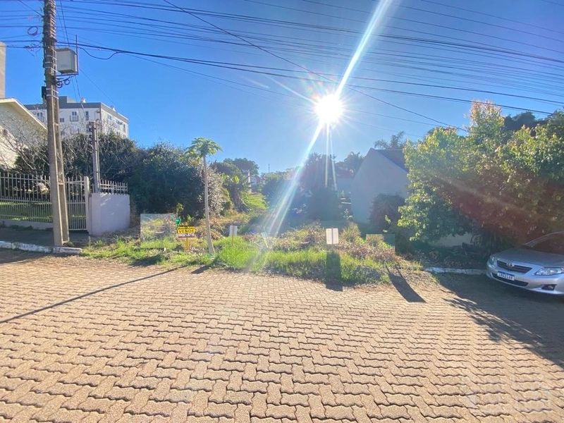 TERRENO: 1ª foto da galeria de imagens do imóvel