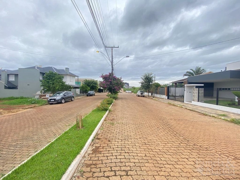 TERRENO: 3ª foto da galeria de imagens do imóvel