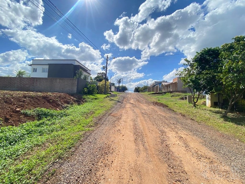 TERRENO: 2ª foto da galeria de imagens do imóvel