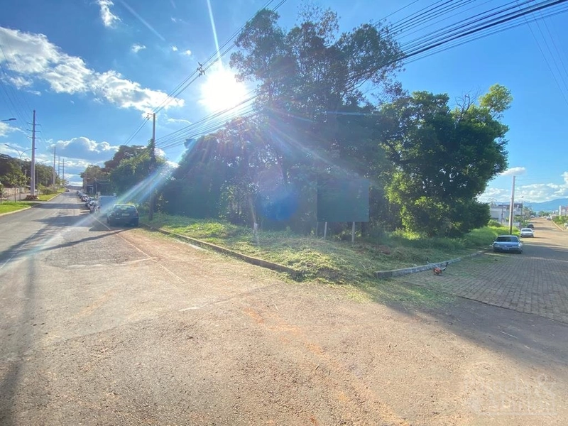 TERRENO COMERCIAL DE ESQUINA: 1ª foto da galeria de imagens do imóvel