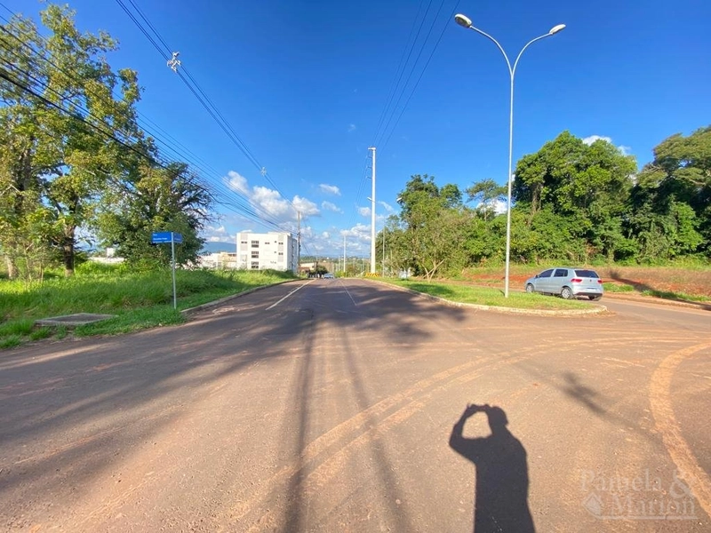TERRENO COMERCIAL DE ESQUINA: 2ª foto da galeria de imagens do imóvel