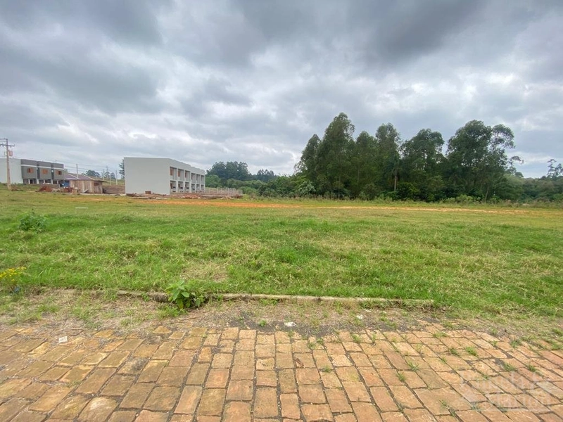 TERRENO: 1ª foto da galeria de imagens do imóvel