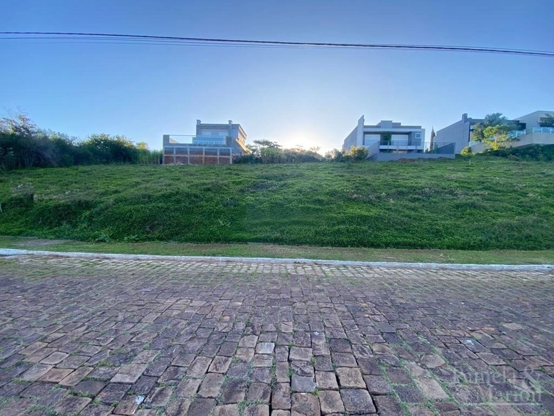 TERRENO: 1ª foto da galeria de imagens do imóvel