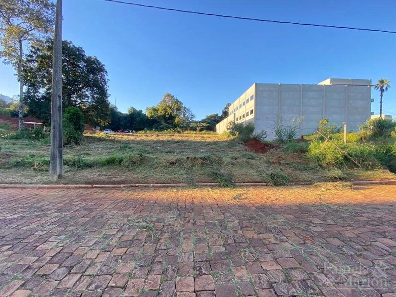 TERRENO: 1ª foto da galeria de imagens do imóvel