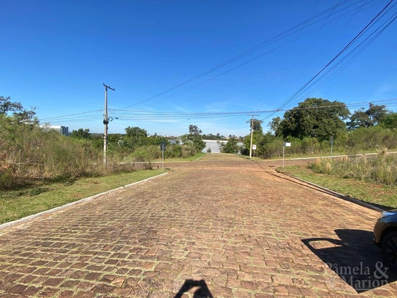 TERRENO: 2ª foto da galeria de imagens do imóvel