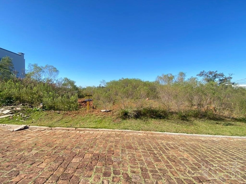 TERRENO: 1ª foto da galeria de imagens do imóvel