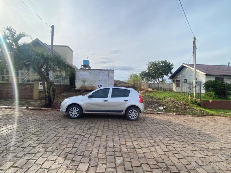 TERRENO: 1ª foto da galeria de imagens do imóvel