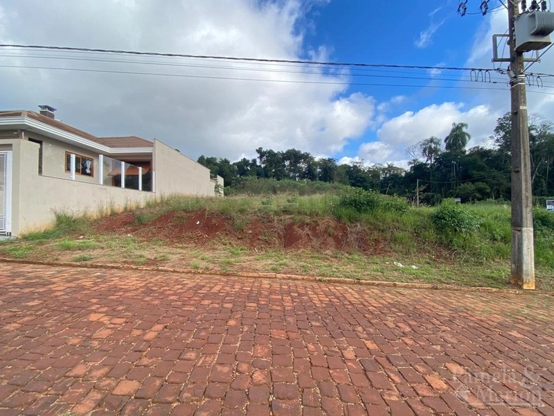 TERRENO: 1ª foto da galeria de imagens do imóvel
