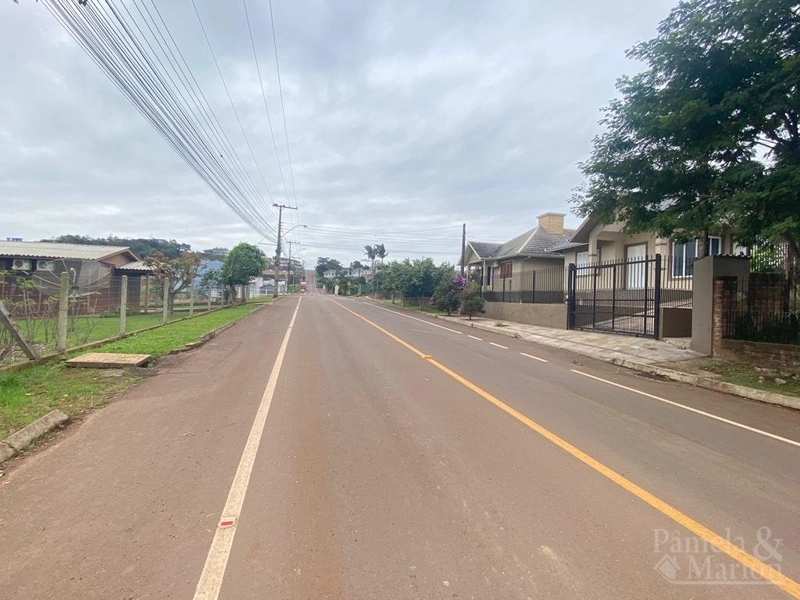 TERRENO: 3ª foto da galeria de imagens do imóvel
