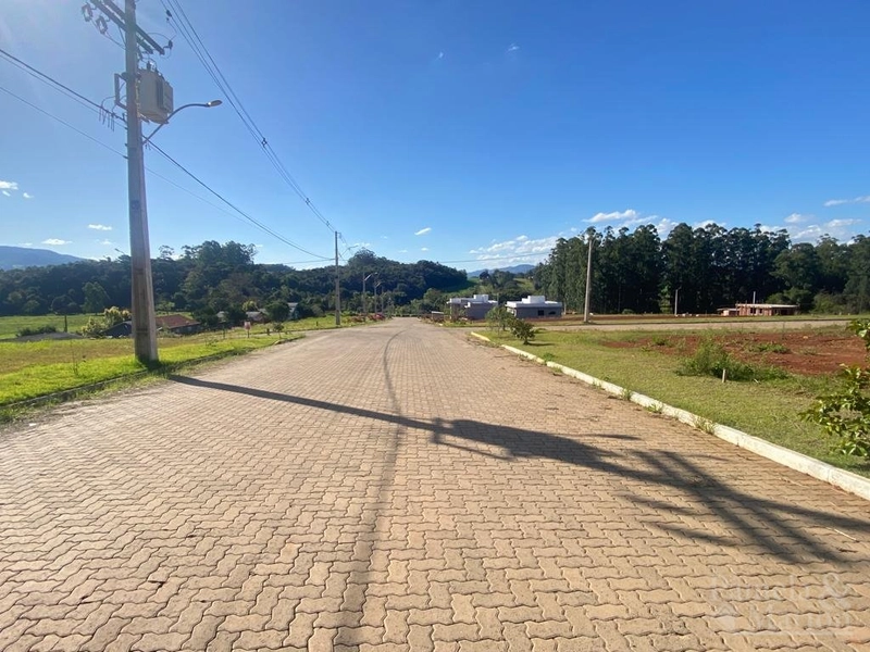TERRENO: 2ª foto da galeria de imagens do imóvel