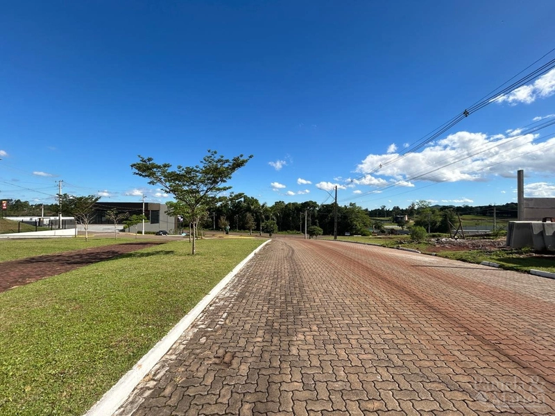 TERRENO COMERCIAL: 4ª foto da galeria de imagens do imóvel