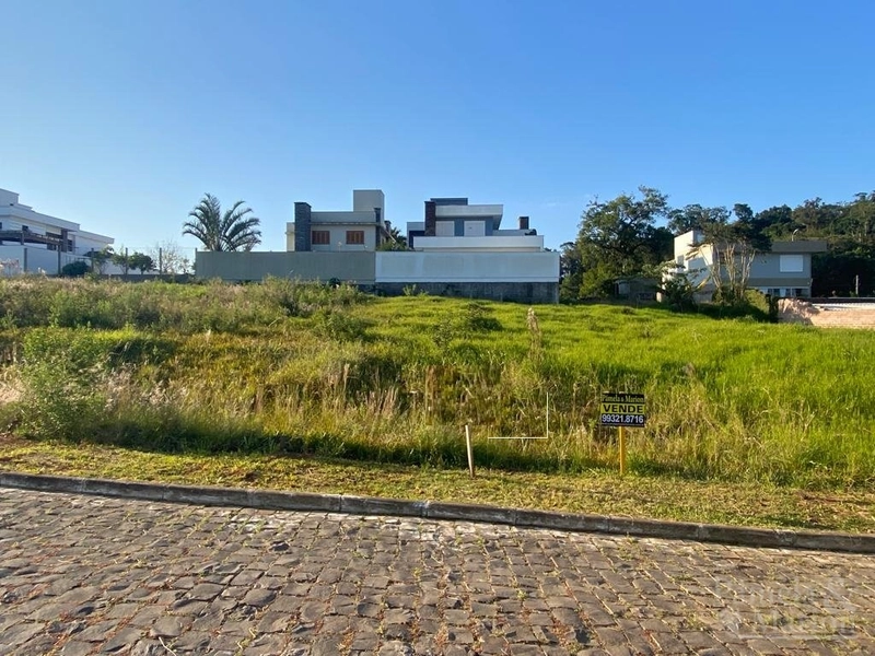 TERRENO: 1ª foto da galeria de imagens do imóvel