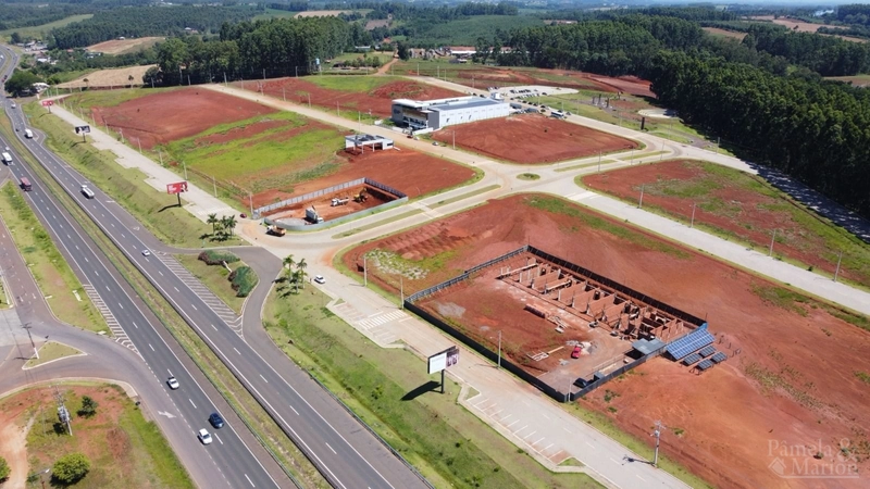TERRENO COMERCIAL: 1ª foto da galeria de imagens do imóvel