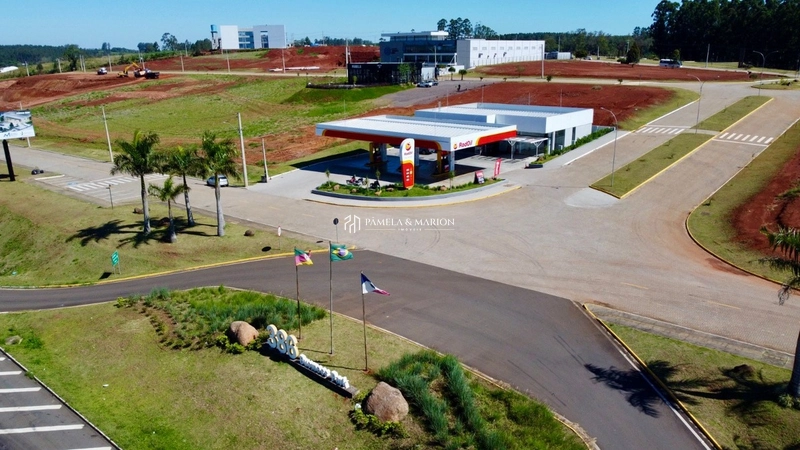 TERRENO COMERCIAL: 2ª foto da galeria de imagens do imóvel