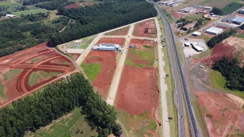TERRENO COMERCIAL: 2ª foto da galeria de imagens do imóvel