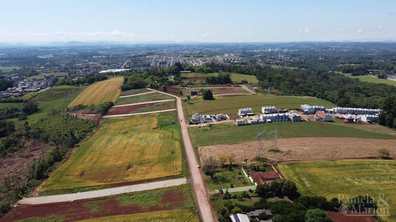 TERRENO: 1ª foto da galeria de imagens do imóvel