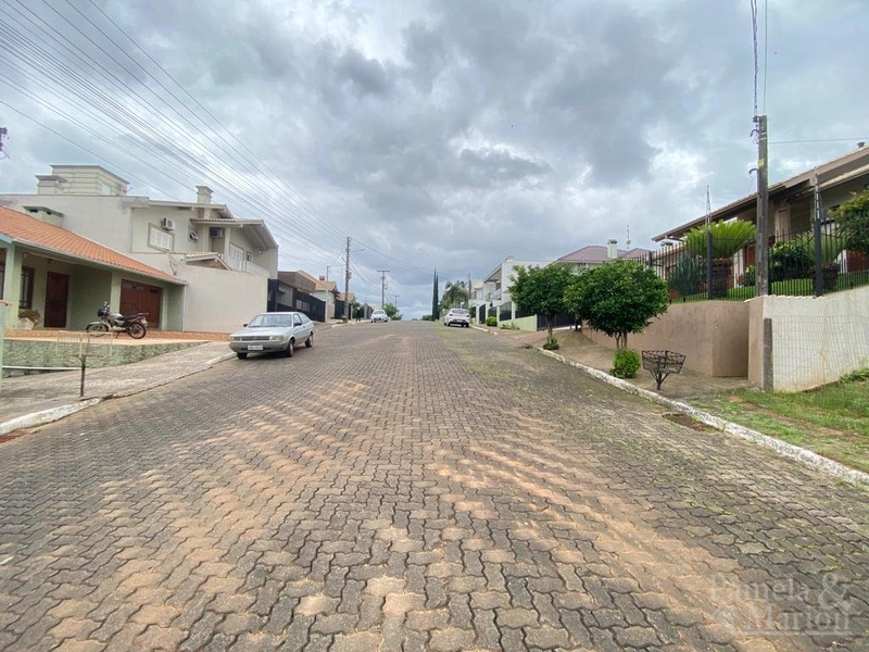 TERRENO: 3ª foto da galeria de imagens do imóvel