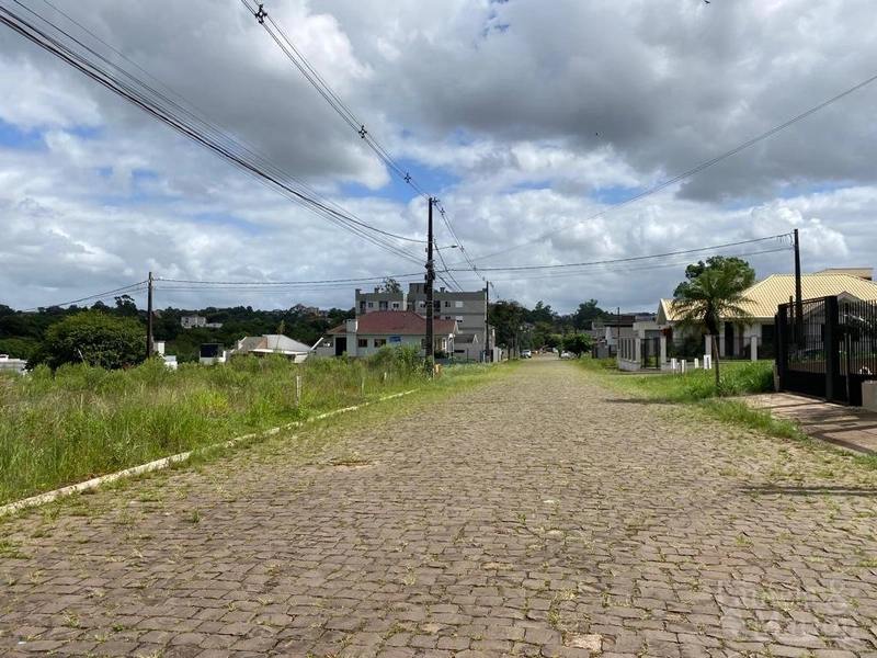 TERRENO: 2ª foto da galeria de imagens do imóvel