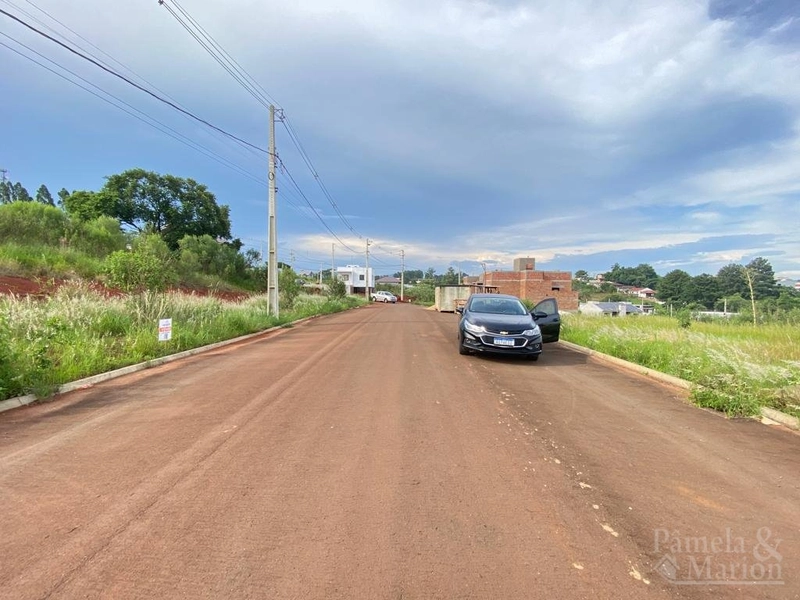 TERRENO: 3ª foto da galeria de imagens do imóvel