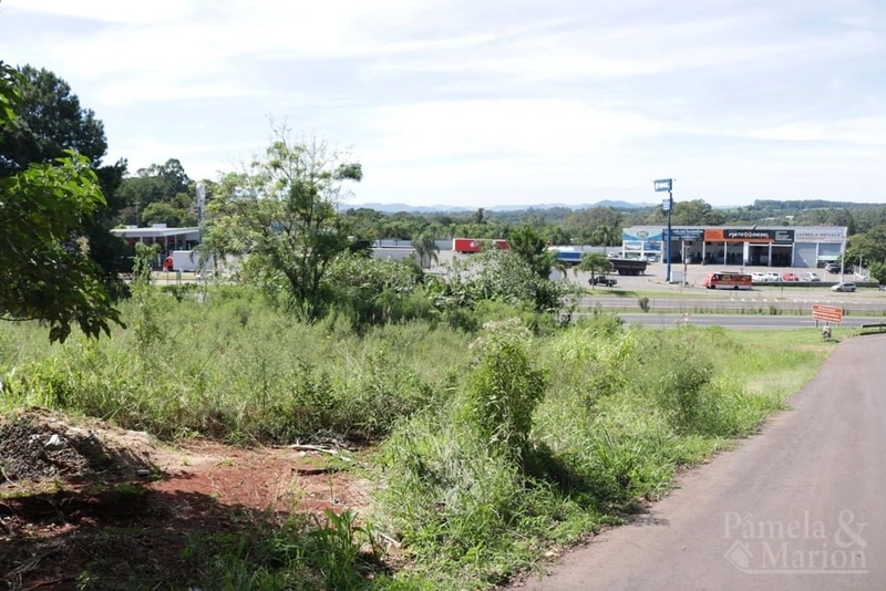 TERRENO COMERCIAL: 3ª foto da galeria de imagens do imóvel