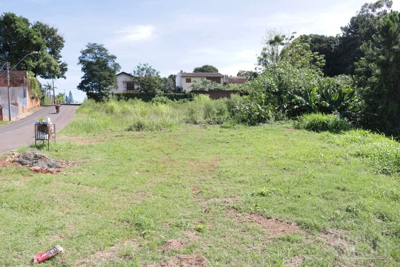 TERRENO COMERCIAL: 2ª foto da galeria de imagens do imóvel