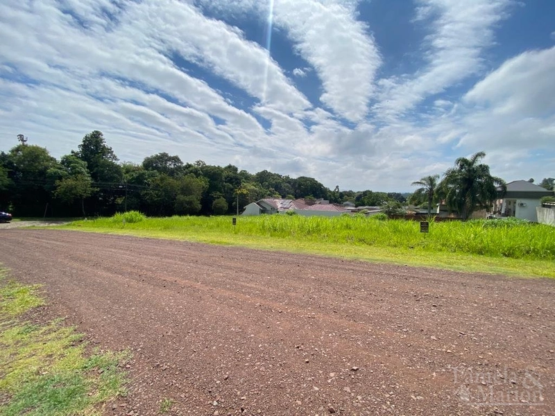 TERRENO: 2ª foto da galeria de imagens do imóvel
