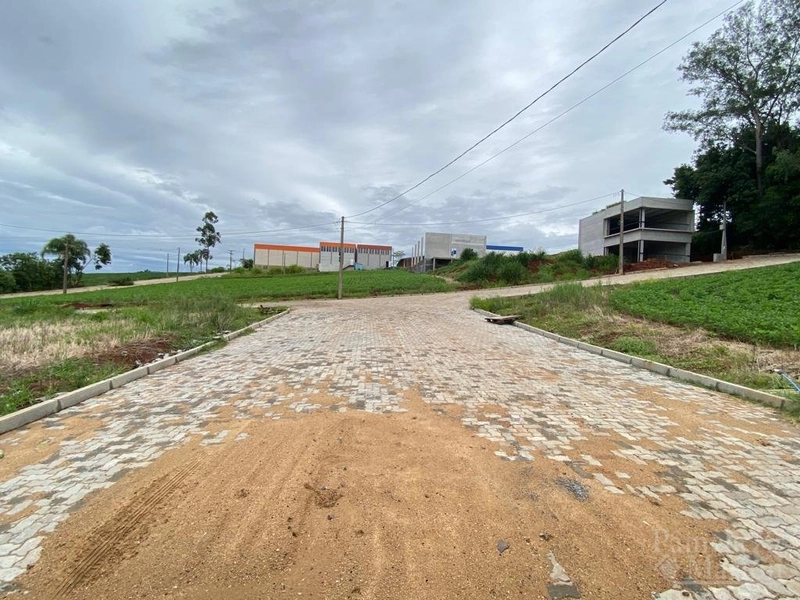 TERRENO COMERCIAL: 2ª foto da galeria de imagens do imóvel