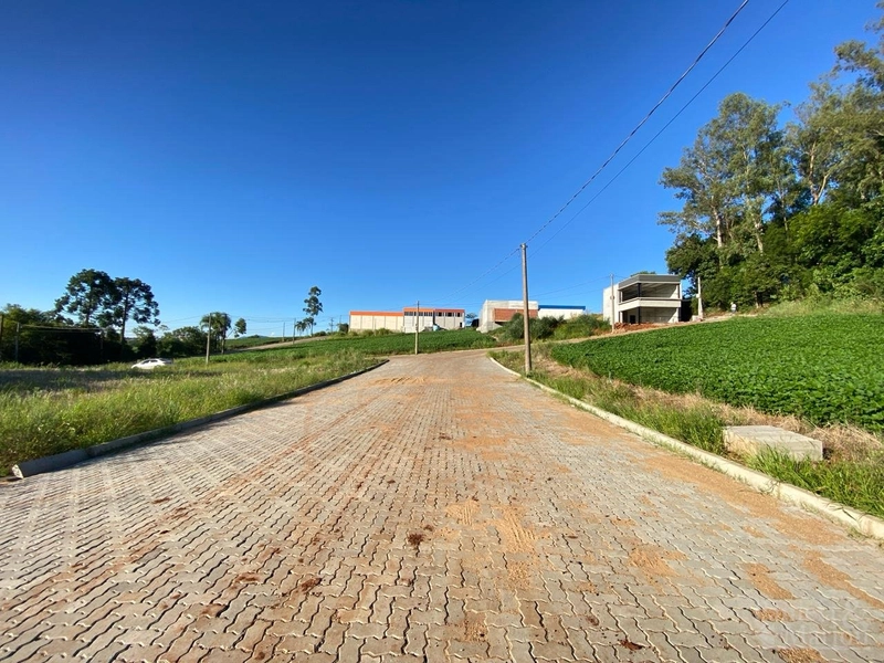 TERRENO COMERCIAL: 2ª foto da galeria de imagens do imóvel