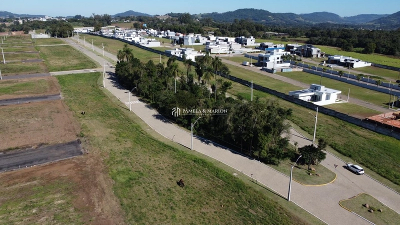 TERRENO: 3ª foto da galeria de imagens do imóvel