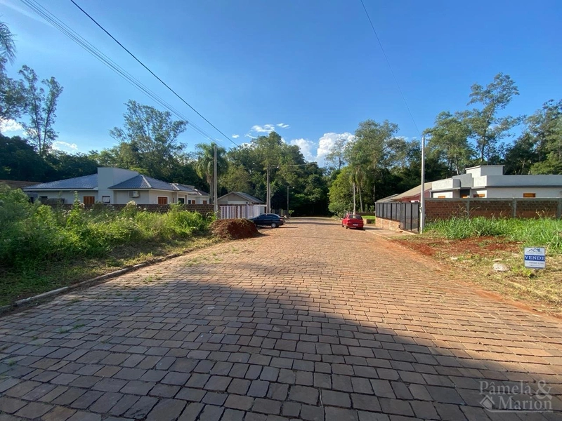 TERRENO: 2ª foto da galeria de imagens do imóvel