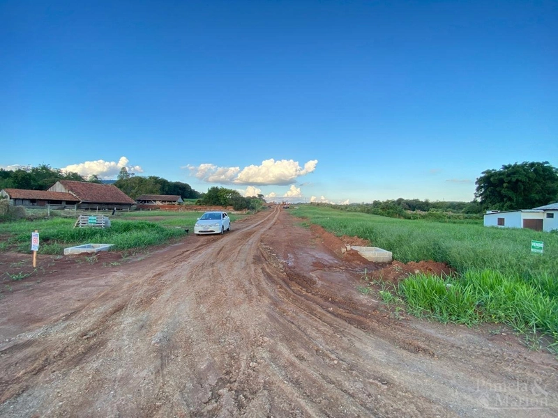 TERRENO: 1ª foto da galeria de imagens do imóvel