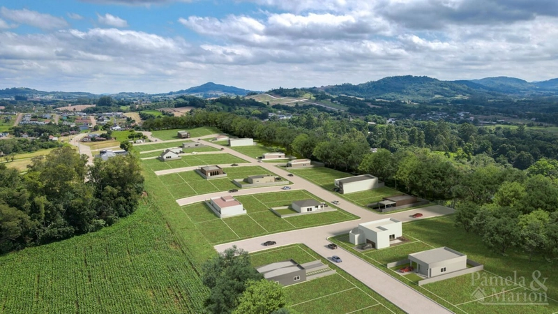 TERRENO: 2ª foto da galeria de imagens do imóvel