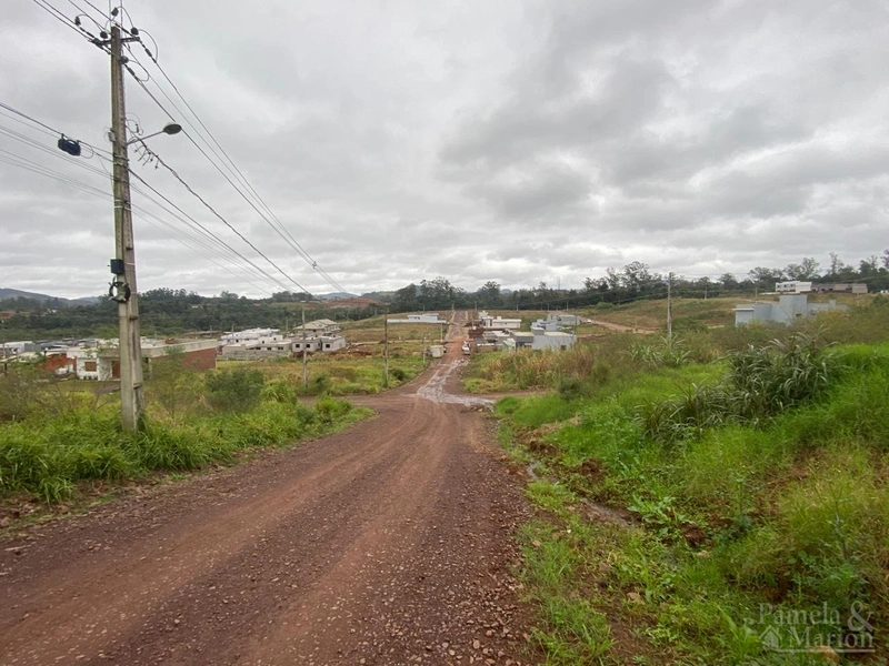 TERRENO: 2ª foto da galeria de imagens do imóvel