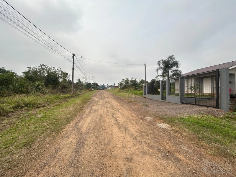 TERRENO: 3ª foto da galeria de imagens do imóvel