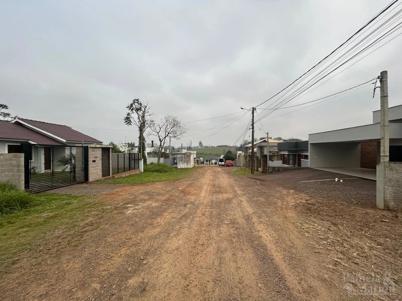 TERRENO: 2ª foto da galeria de imagens do imóvel
