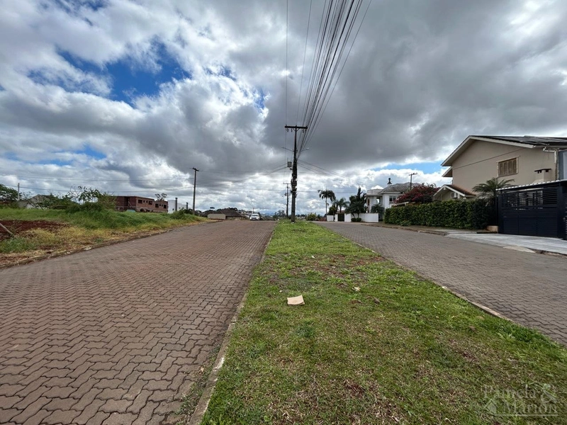 TERRENO: 3ª foto da galeria de imagens do imóvel