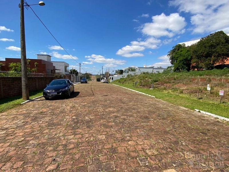 TERRENO: 2ª foto da galeria de imagens do imóvel